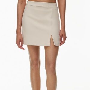 NWT ARITZIA WILFRED PATIO MINI SKIRT SIZE 6